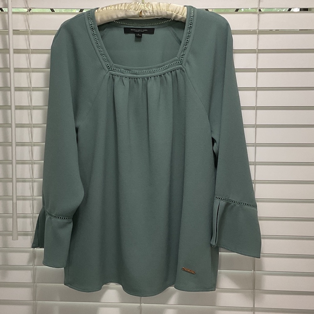 Casual Sage Green Peasant Blouse by Andrew Marc; Sz L